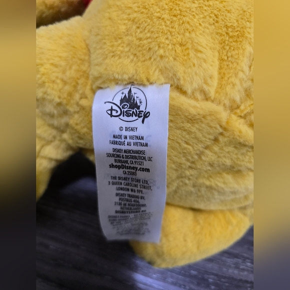 Disney Store Winnie the Pooh Plush - Picture 3 of 3